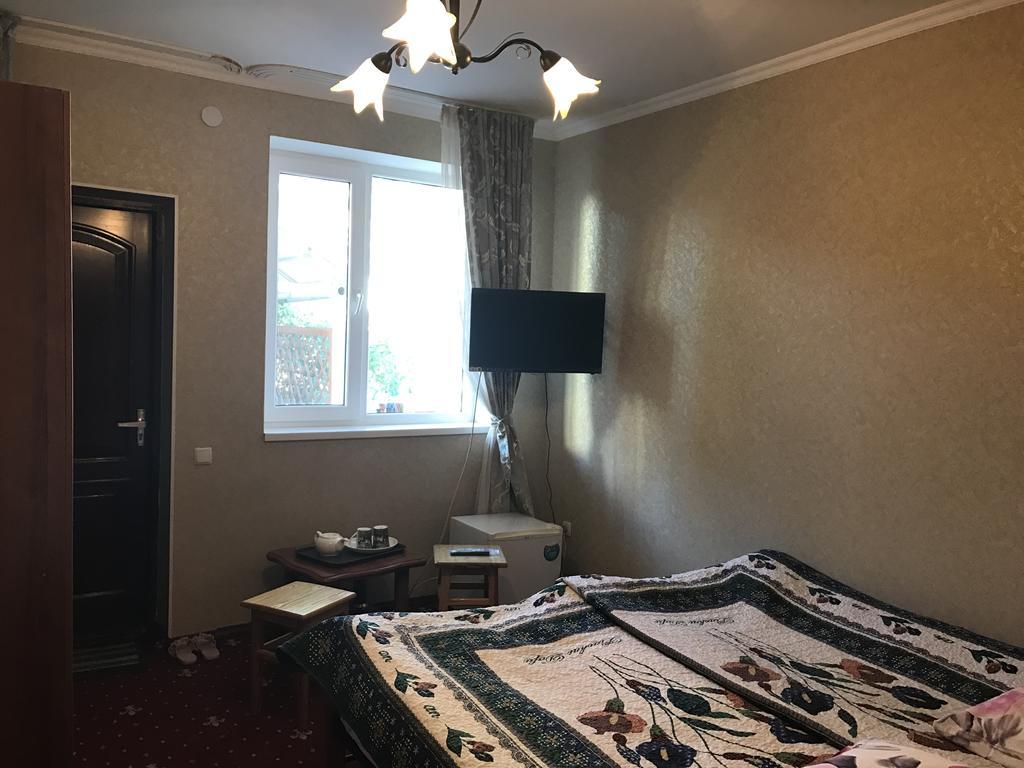 Адилет Hotell Tsjolpon-Ata Eksteriør bilde